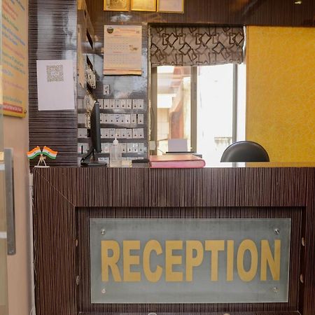 Hotel National Мумбай Екстериор снимка
