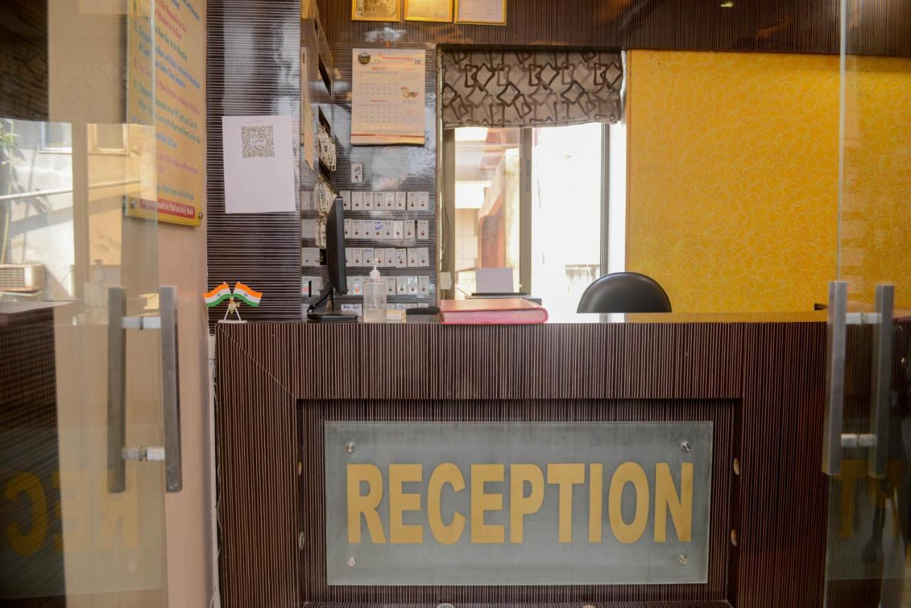 Hotel National Мумбай Екстериор снимка
