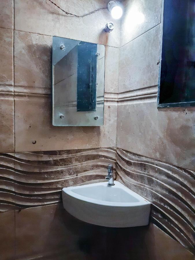 Hotel National Мумбай Екстериор снимка